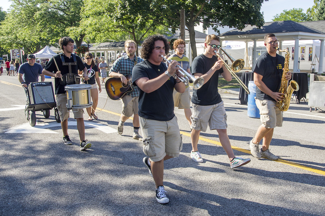 French Quarter Horns