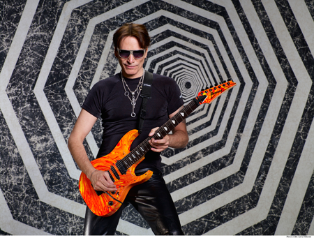 Steve Vai (Photo by Larry DiMarzio)