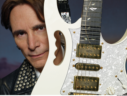 Steve Vai (Photo by Larry DiMarzio)