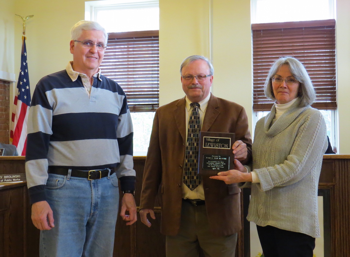 The Hauths flank Eydt