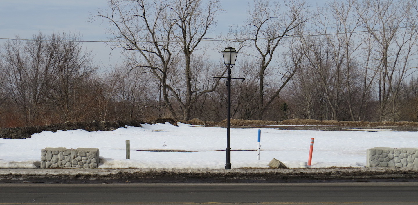 Pictured is the Center Street location where Emery Simon intends to build a fast-food restaurant.