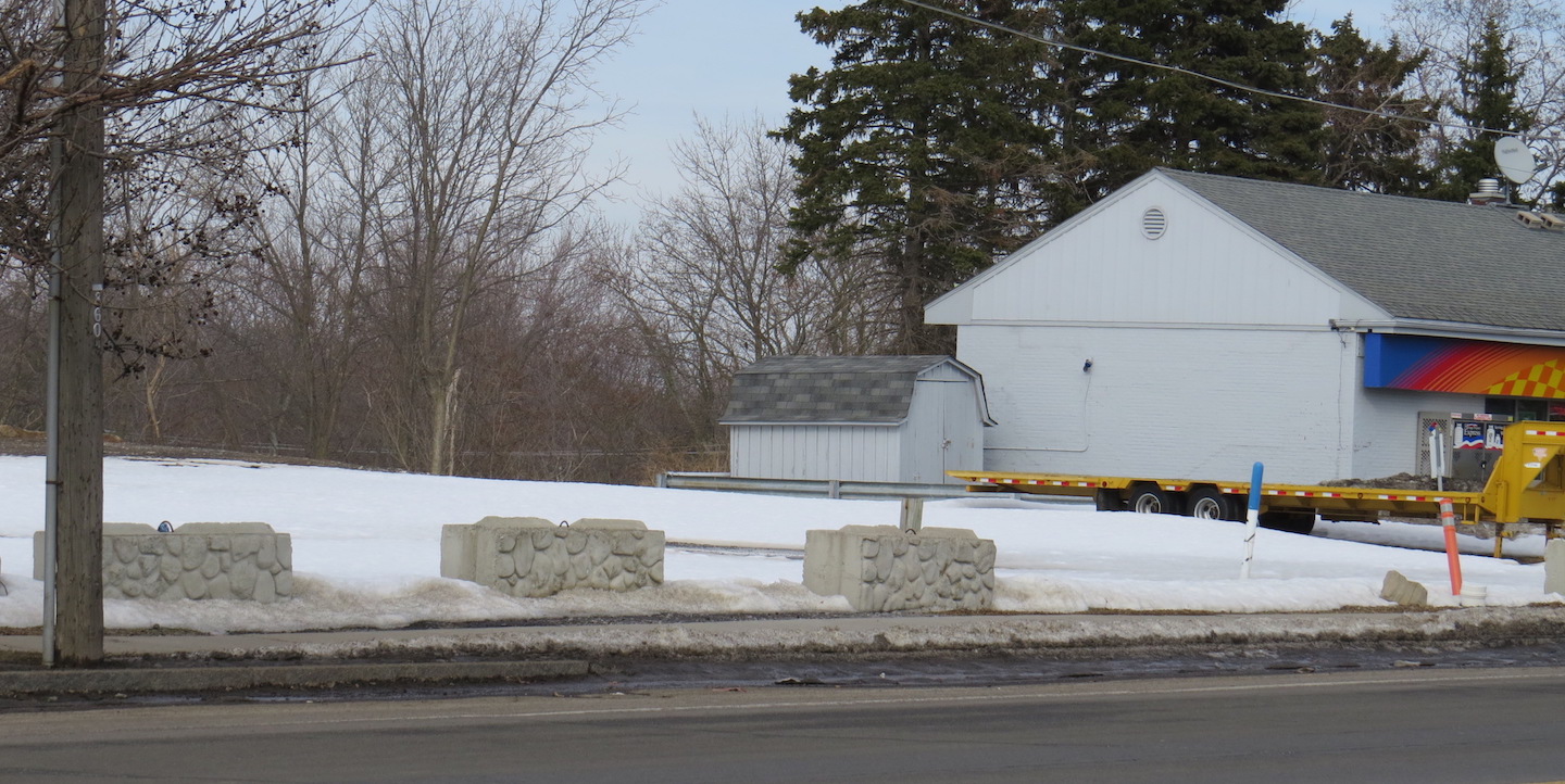 Pictured is the Center Street location where Emery Simon intends to build a fast-food restaurant. 