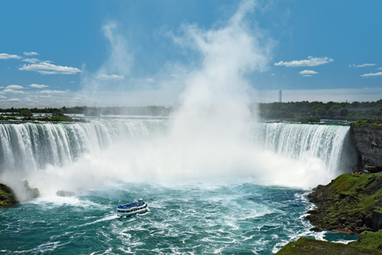 The Maid of the Mist in Niagara Falls, USA.