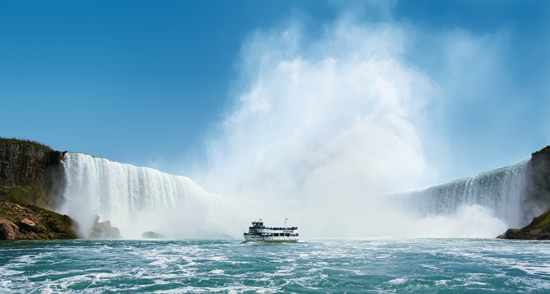 The Maid of the Mist in Niagara Falls, USA.