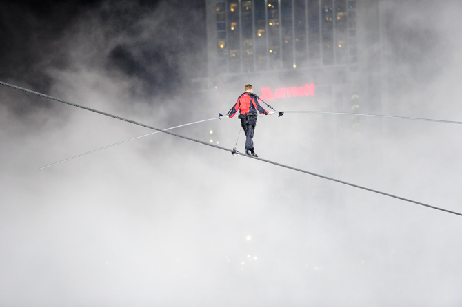 Nik Wallenda (photo by Kevin and Dawn Cobello/K&D Action Photo)