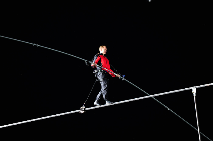 Nik Wallenda (photo by Kevin and Dawn Cobello/K&D Action Photo)