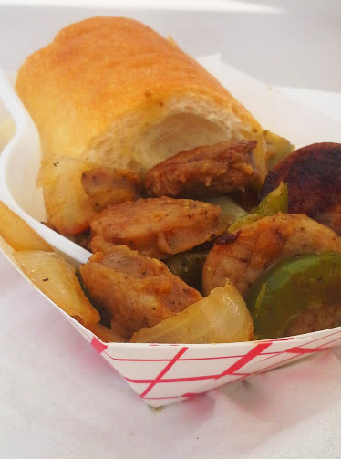 Mineo & Sapio's served up an Italian Sausage Sampler ($2)