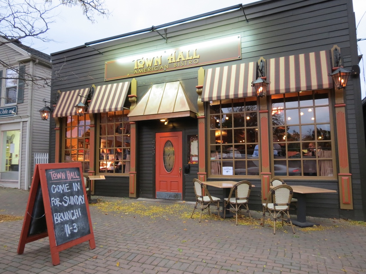 Chamber "Blender" at Town Hall American Bistro