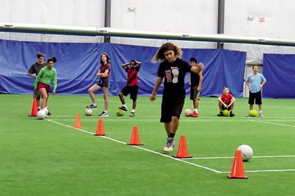  Josh Puzan's freshmen gym class.