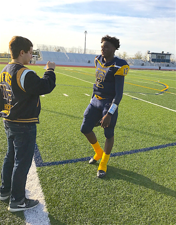 Jhamir Isom in action.